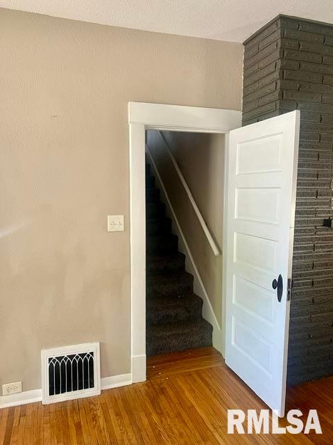 636 North 8th Avenue Canton, IL 61520 - Photo 11 of 33