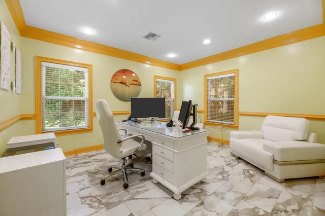 $3,500 | 1824 Miccosukee Commons Drive, Unit 1, Tallahassee, FL 32308