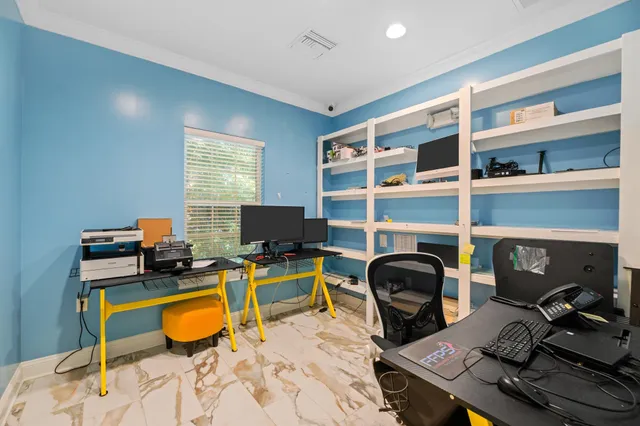 $3,500 | 1824 Miccosukee Commons Drive, Unit 1, Tallahassee, FL 32308