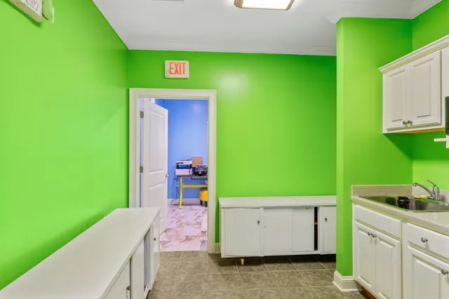 $3,500 | 1824 Miccosukee Commons Drive, Unit 1, Tallahassee, FL 32308