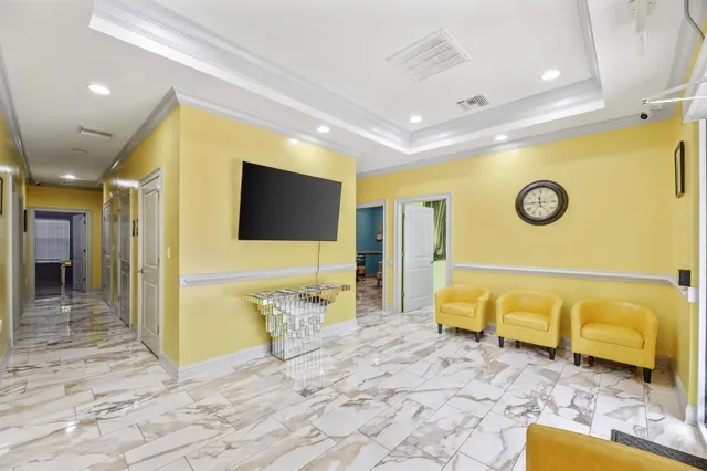 $3,500 | 1824 Miccosukee Commons Drive, Unit 1, Tallahassee, FL 32308