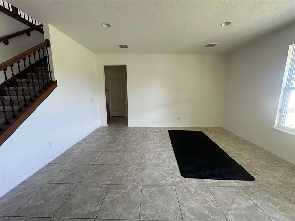 3877 Mount Vernon Way Kissimmee, FL 34741 - Photo 7 of 27 a view of entryway