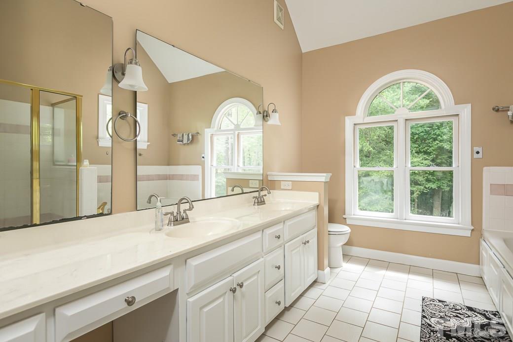 6204 Rein Street Raleigh, NC 27613 - Photo 8 of 30