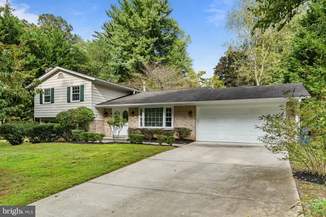 $940,000 | 11905 Ambleside Drive, Potomac, MD 20854