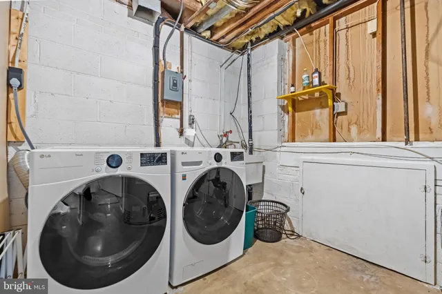 $940,000 | 11905 Ambleside Drive, Potomac, MD 20854