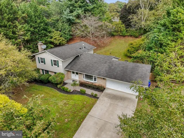 $940,000 | 11905 Ambleside Drive, Potomac, MD 20854