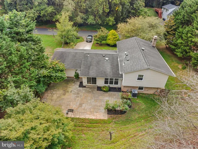 $940,000 | 11905 Ambleside Drive, Potomac, MD 20854