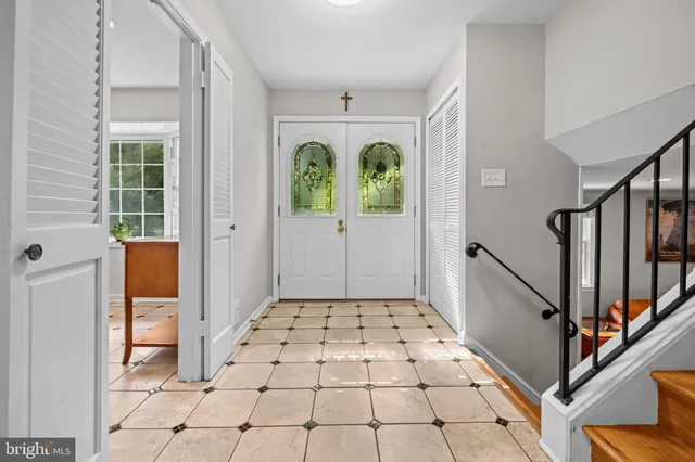 $940,000 | 11905 Ambleside Drive, Potomac, MD 20854