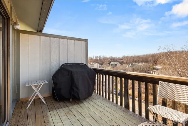 $129,900 | 163 Southwood Shores Place, Unit 3D, Lake Ozark, MO 65049