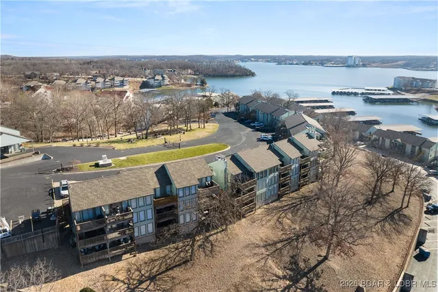 $129,900 | 163 Southwood Shores Place, Unit 3D, Lake Ozark, MO 65049
