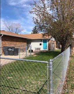 9042 Perry Street Westminster, CO 80031 - Photo 2 of 34