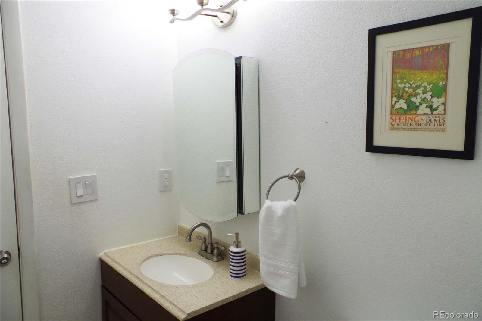 9042 Perry Street Westminster, CO 80031 - Photo 5 of 34