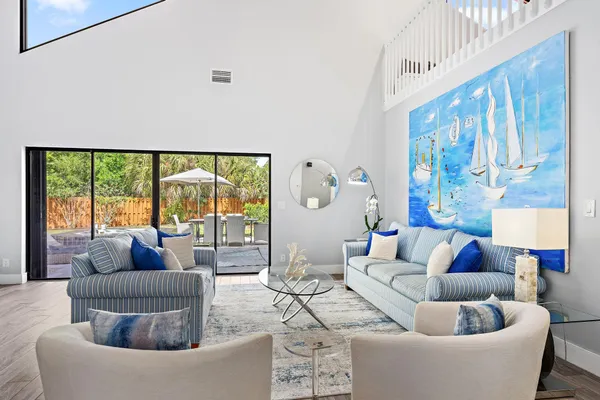 $895,000 | 2596 La Cristal Circle, Palm Beach Gardens, FL 33410