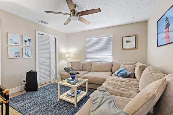 $895,000 | 2596 La Cristal Circle, Palm Beach Gardens, FL 33410