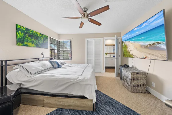 $895,000 | 2596 La Cristal Circle, Palm Beach Gardens, FL 33410