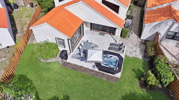 $895,000 | 2596 La Cristal Circle, Palm Beach Gardens, FL 33410