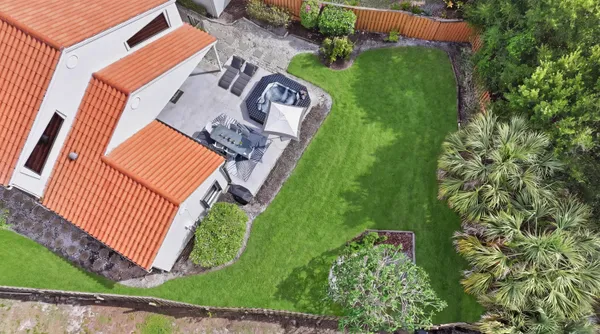 $895,000 | 2596 La Cristal Circle, Palm Beach Gardens, FL 33410