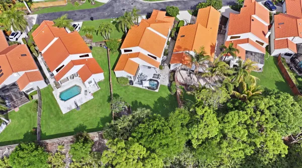 $895,000 | 2596 La Cristal Circle, Palm Beach Gardens, FL 33410