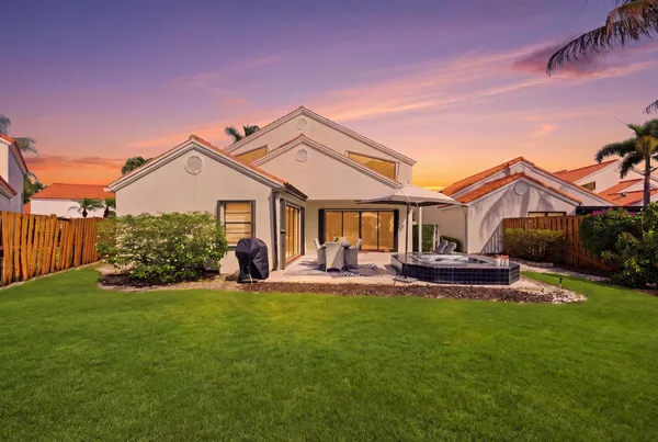 $895,000 | 2596 La Cristal Circle, Palm Beach Gardens, FL 33410