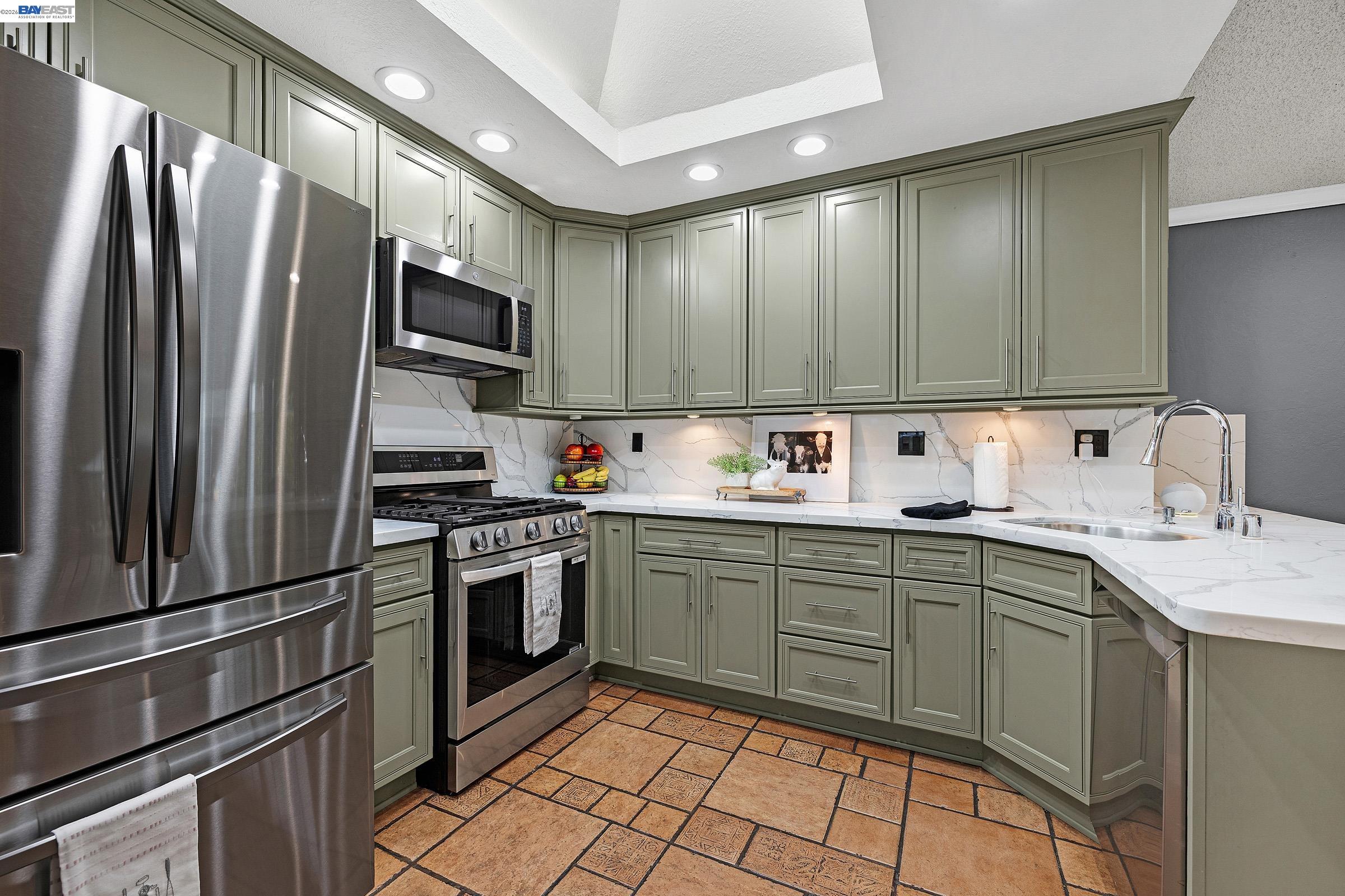 410 Kevin Court San Ramon, CA 94583 - Photo 10 of 44
