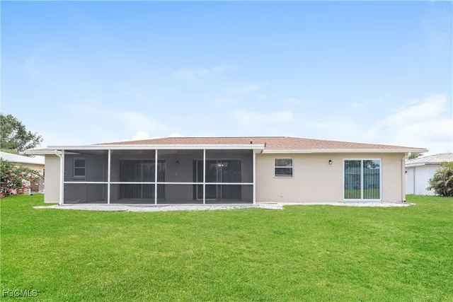 $2,145 | 64 Golfview Road, Rotonda West, FL 33947