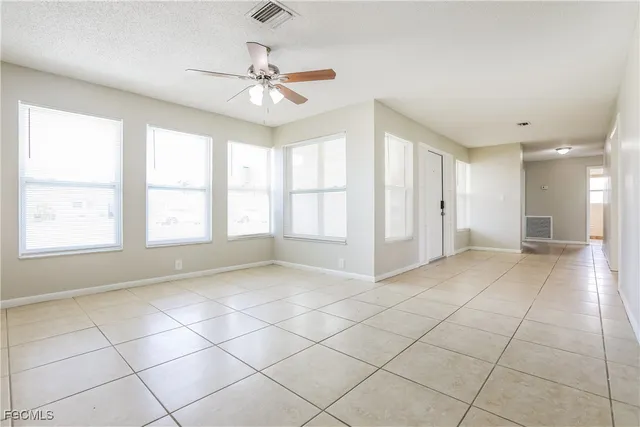 $2,145 | 64 Golfview Road, Rotonda West, FL 33947