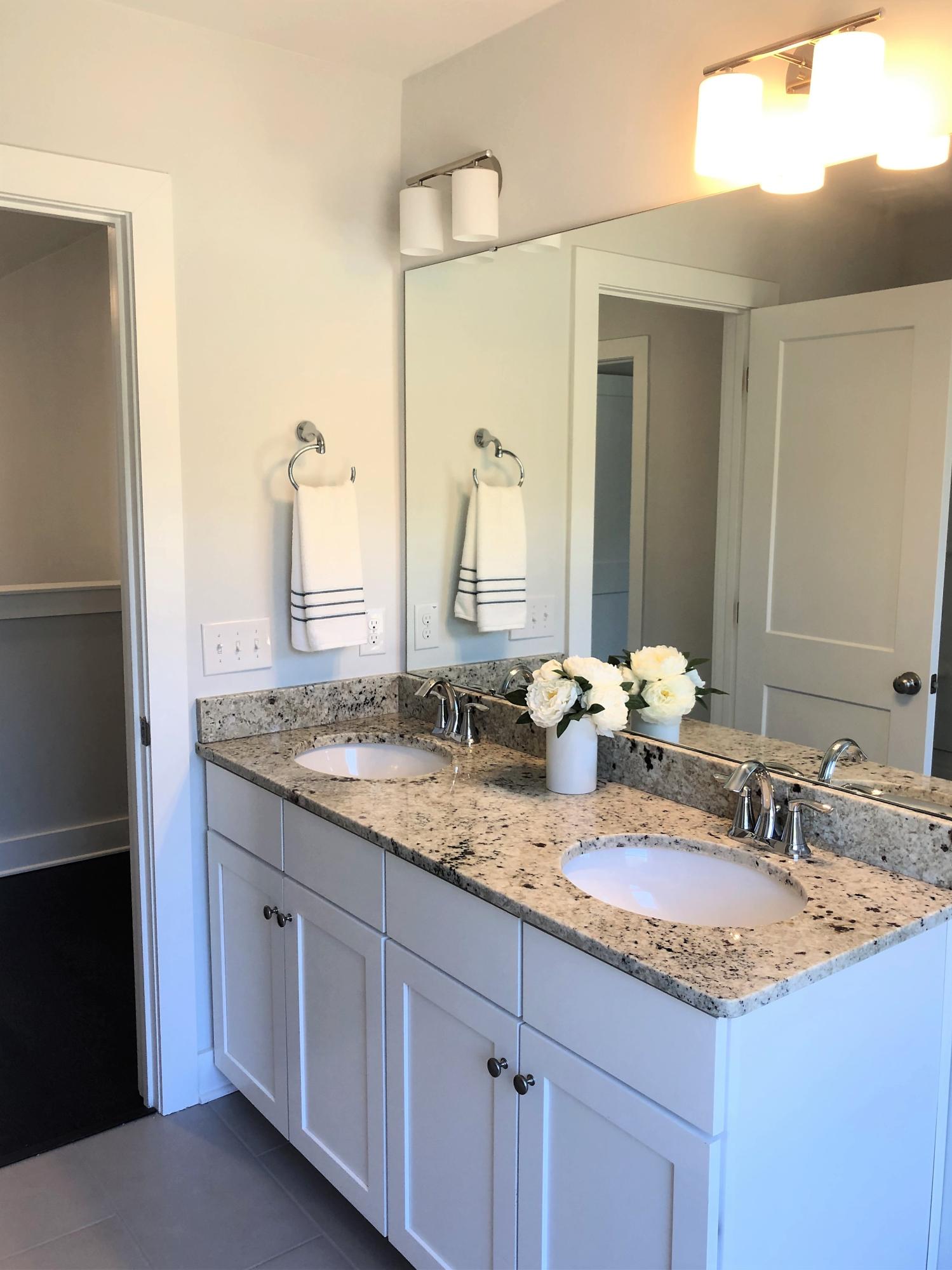 1526 Grimball Rd Extension Charleston, SC 29412 - Photo 31 of 42 1526 GRE Guest bathroom