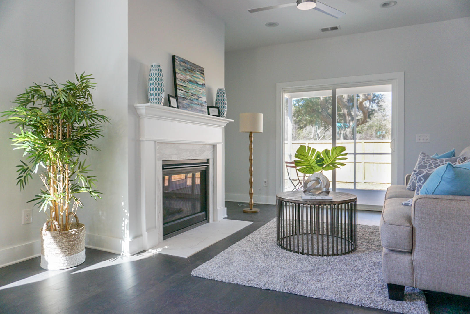 1526 Grimball Rd Extension Charleston, SC 29412 - Photo 7 of 42 1526 Family Room