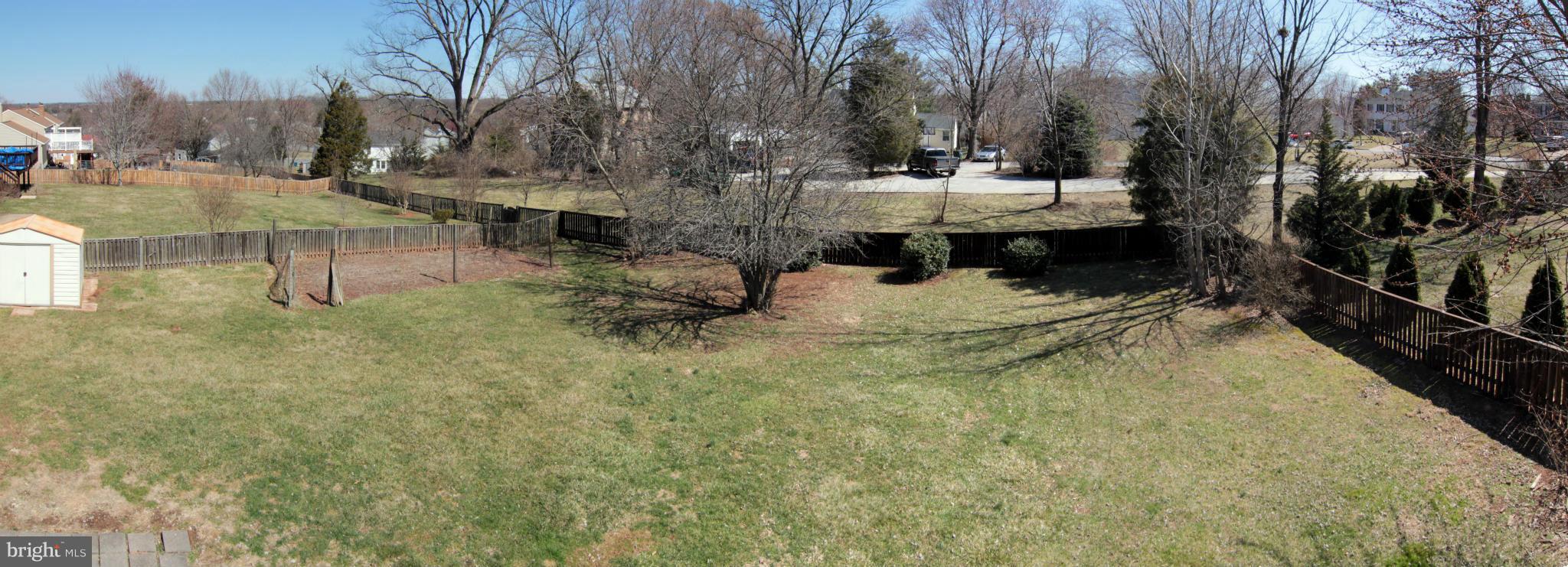 202 Rector Street Sterling, VA 20164 - Photo 29 of 30 Exterior (Rear)