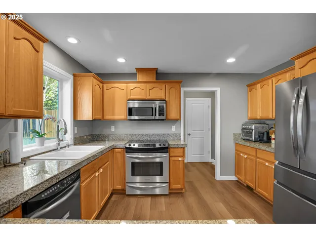 $530,000 | 37351 Southeast Olson Street, Sandy, OR 97055