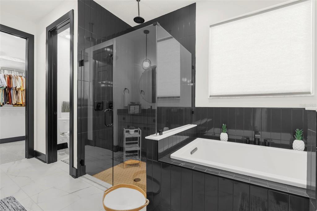 8756 Windlass Cove Palmetto, FL 34221 - Photo 41 of 50 a bathroom with a sink and mirror