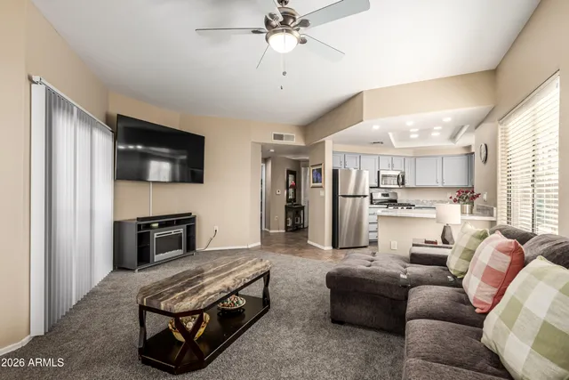 $1,275 | 10030 West Indian School Road, Unit 101, Phoenix, AZ 85037