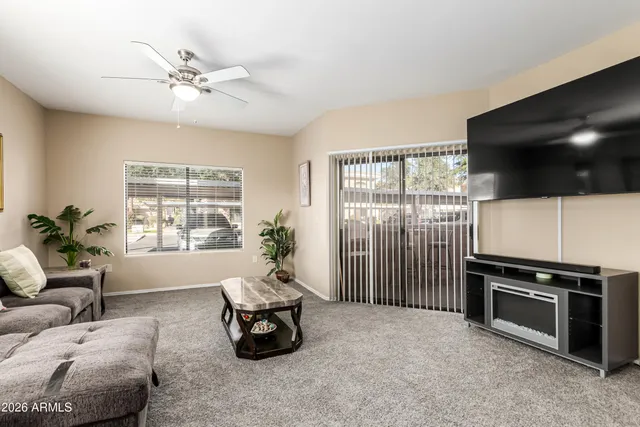 $1,275 | 10030 West Indian School Road, Unit 101, Phoenix, AZ 85037