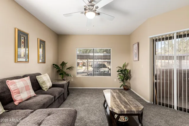 $1,275 | 10030 West Indian School Road, Unit 101, Phoenix, AZ 85037