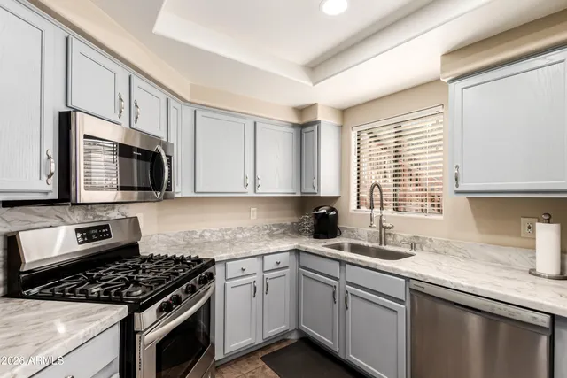 $1,275 | 10030 West Indian School Road, Unit 101, Phoenix, AZ 85037