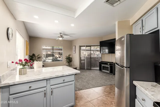 $1,275 | 10030 West Indian School Road, Unit 101, Phoenix, AZ 85037