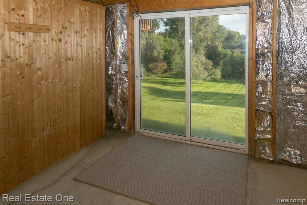 4296 Ridge Court Pinckney, MI 48169 - Photo 25 of 37 4Y0A8850.jpg