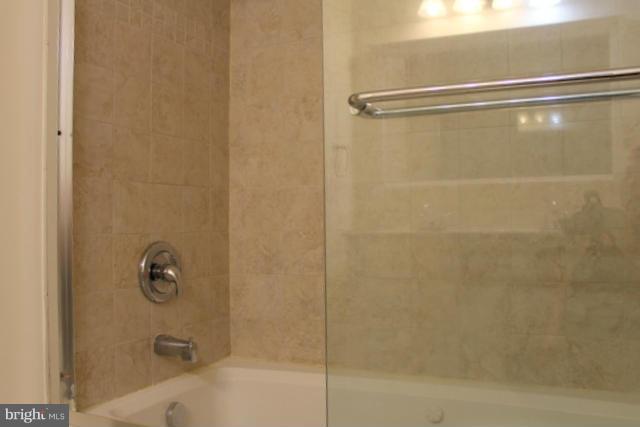2500 Flag Marsh Road Mount Airy, MD 21771 - Photo 19 of 30 Garden Bath with Jetted Tub
