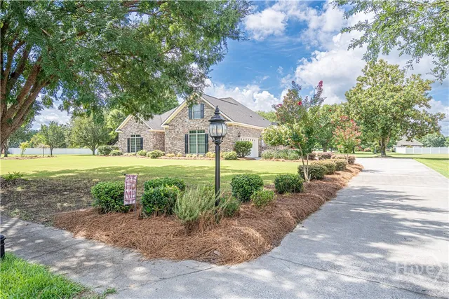 $539,500 | 301 Flatbush Drive, Guyton, GA 31312