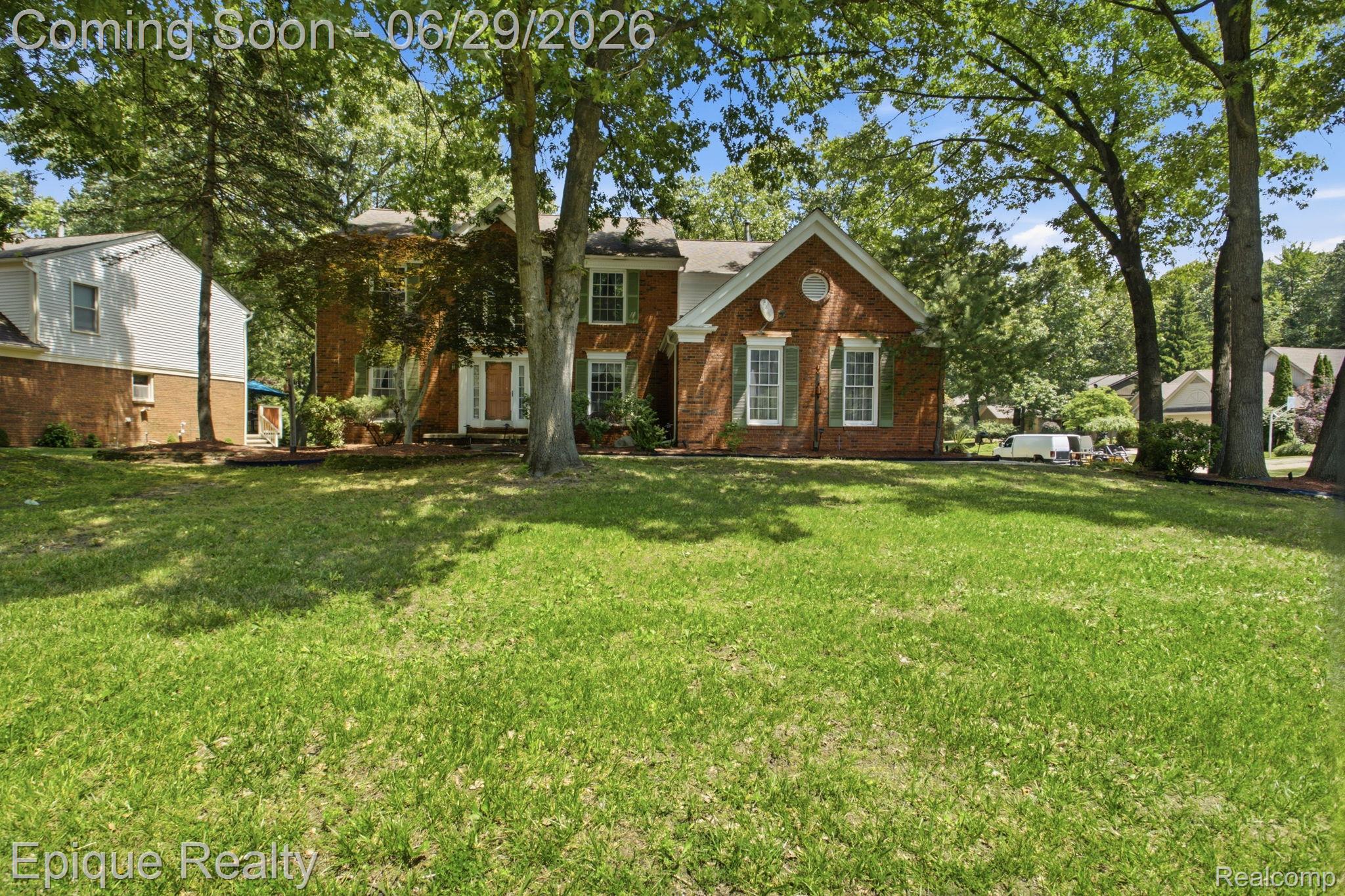 3261 Windwood Road West Bloomfield, MI 48324 - Photo 40 of 40 2-web-or-mls-_17A7369 Mark Thomas Hubble.jpg