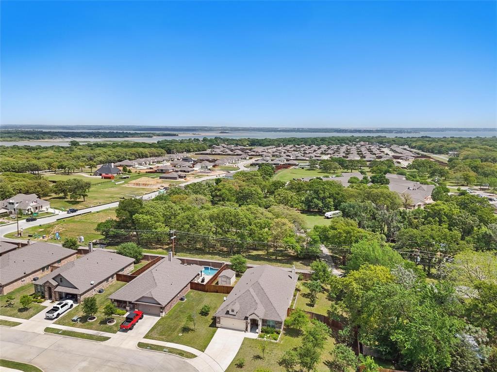 512 Hidden Spgs Trail Azle, TX 76020 - Photo 23 of 27 an aerial view of multiple house
