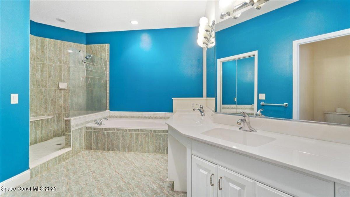 739 Seymour Road Northeast Palm Bay, FL 32905 - Photo 12 of 25 Master Bath