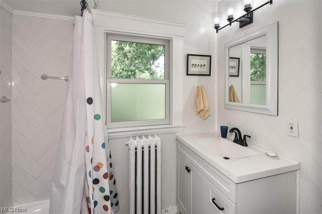 2985 Scarborough Road Cleveland, OH 44118 - Photo 14 of 28 Gallery Image 14