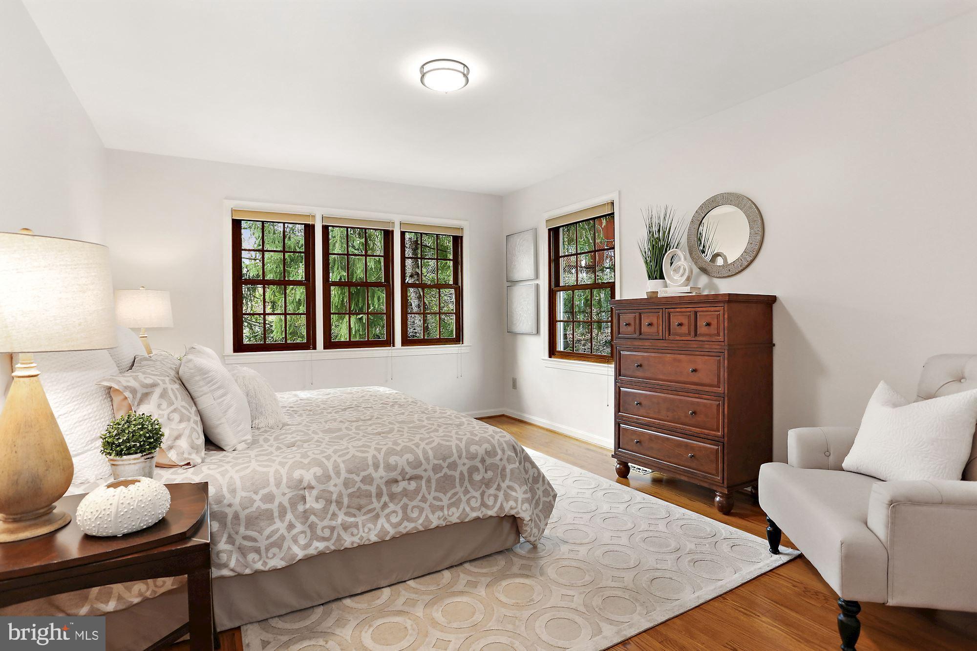 2677 Marcey Road Arlington, VA 22207 - Photo 26 of 43 Beautiful Windows