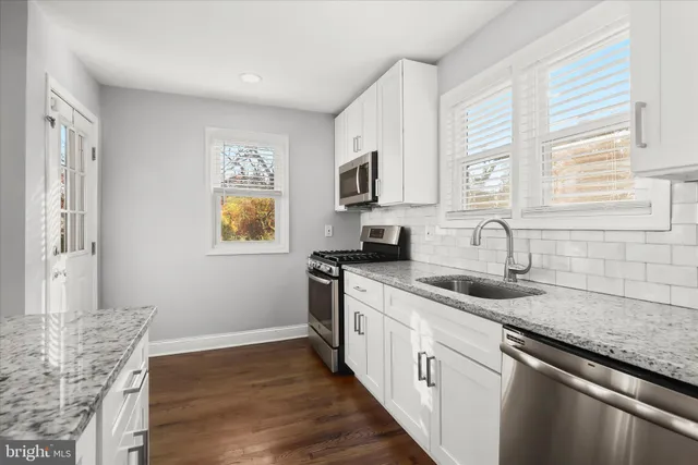 $375,000 | 813 Edmondson Avenue, Baltimore, MD 21228