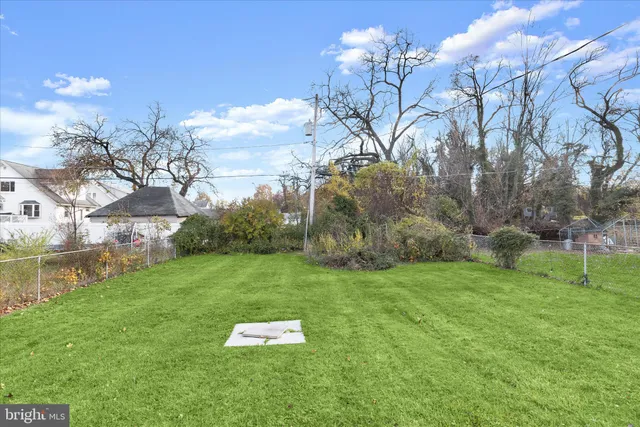 $375,000 | 813 Edmondson Avenue, Baltimore, MD 21228