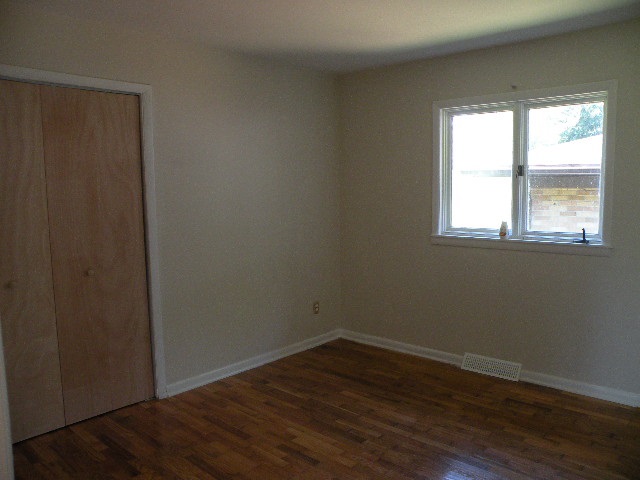 1612 Krouse Road Owosso, MI 48867 - Photo 10 of 20 31298951-9.JPG