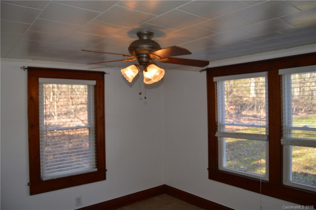 155 Sigmon Road Statesville, NC 28677 - Photo 3 of 13