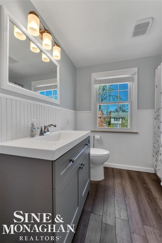 1713 Broadstone Road Grosse Pointe Woods, MI 48236 - Photo 35 of 41
