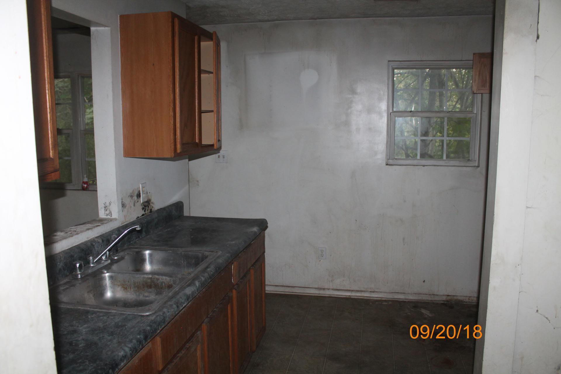 1925 Harding Road Blacksburg, VA 24060 - Photo 11 of 17 IMG_2127 dated